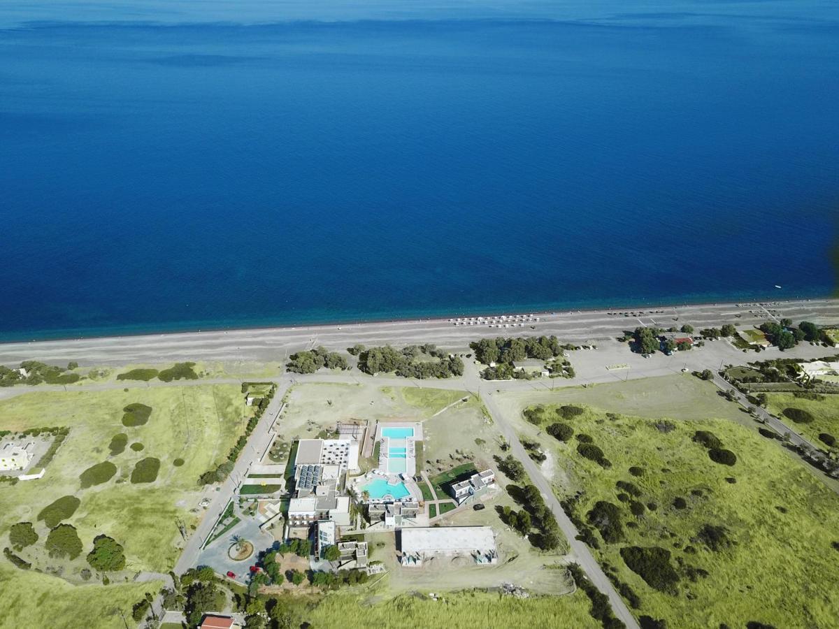 Ampelia Sea Side Gennadi