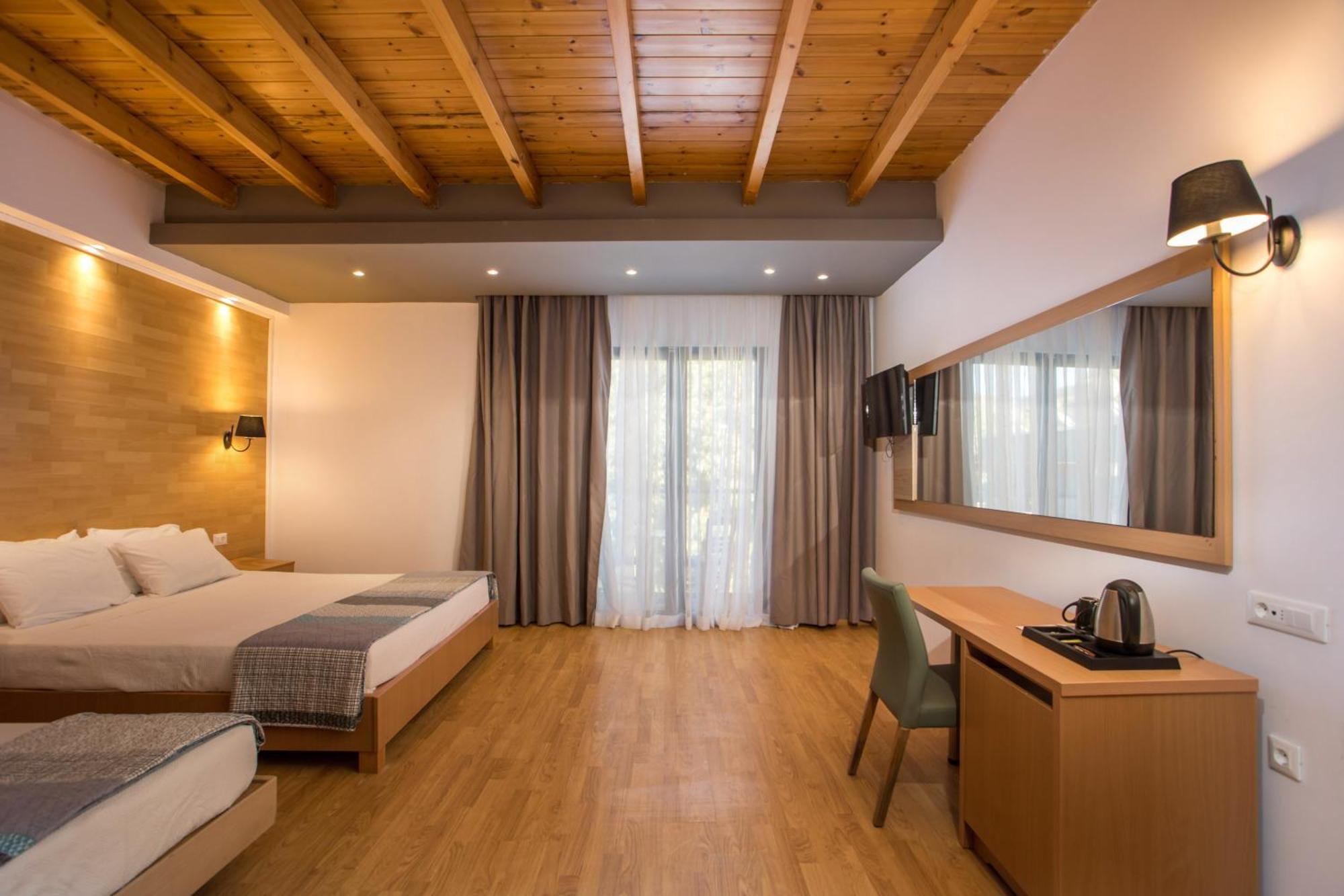 Ampelia Sea Side 4*