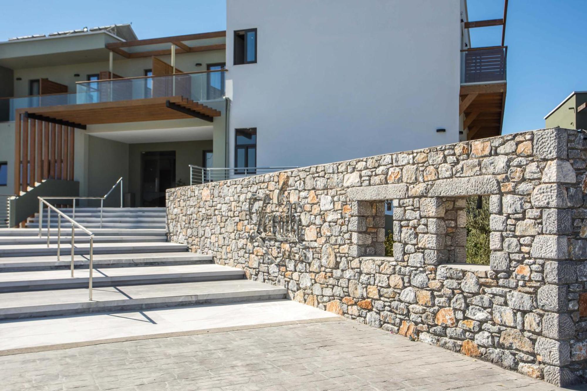 Ampelia Sea Side Hotel Gennadi