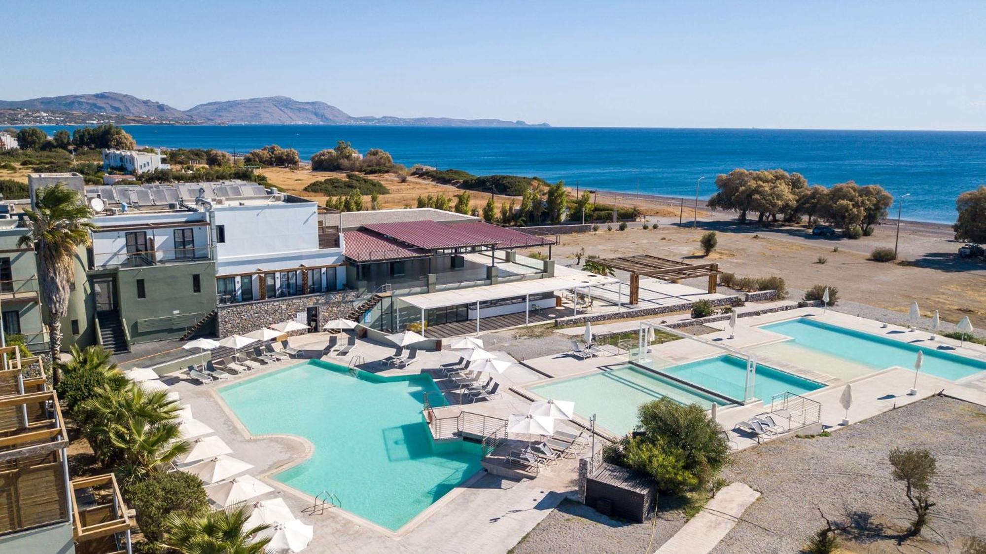 Ampelia Sea Side 4*