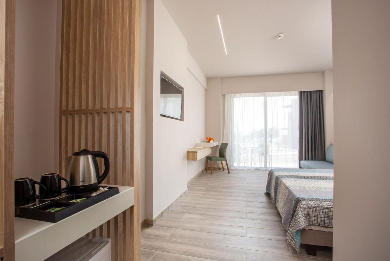 Ampelia Sea Side Hotel Gennadi